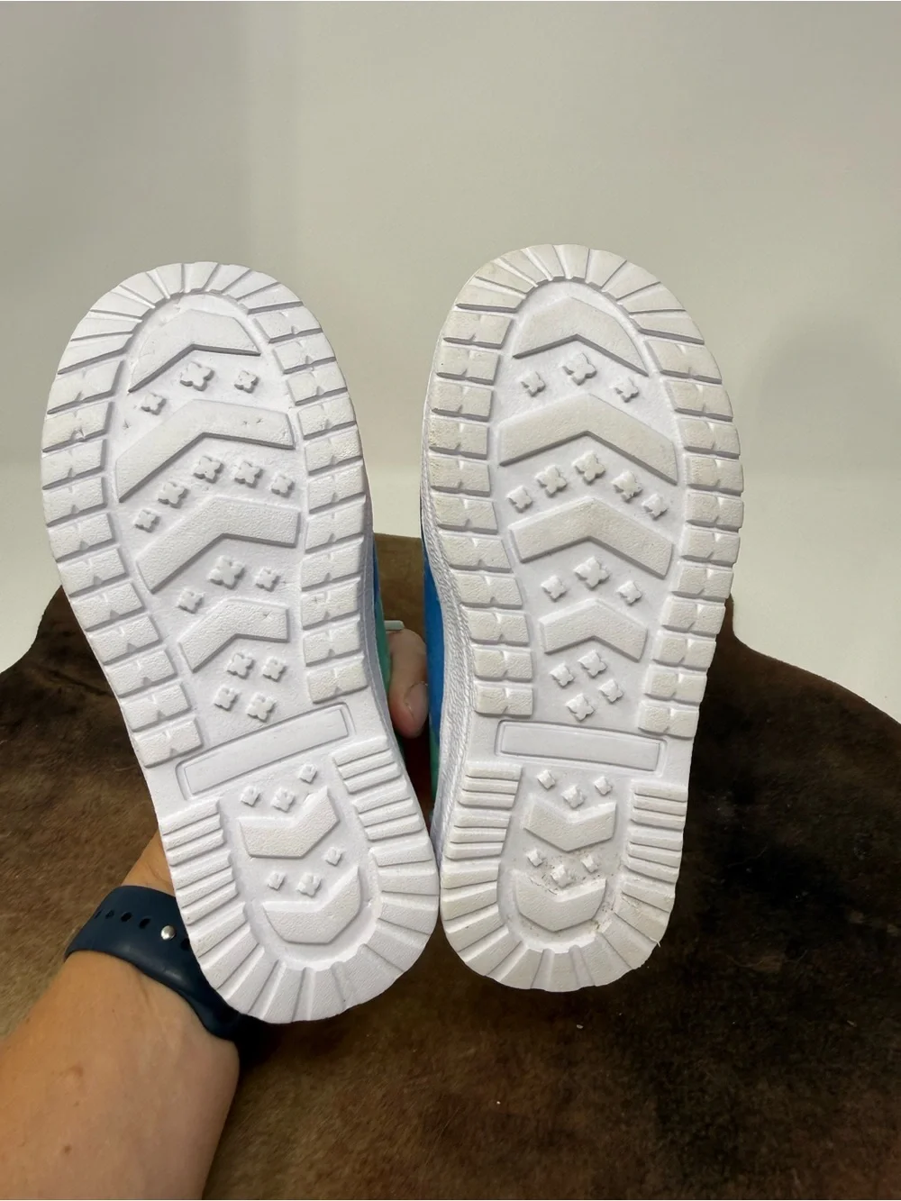 NWOT Kids Tie-Dye Slip-On Shoes - Multicolor Sz 26-9.5 (EBVZSF)